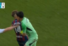 Χαμός-στην-Ισπανία:-Ο-τερματοφύλακας-της-Σαραγόσα-ξάπλωσε-με-μπουνιά-τον-αρχηγό-της-Ουέσκα