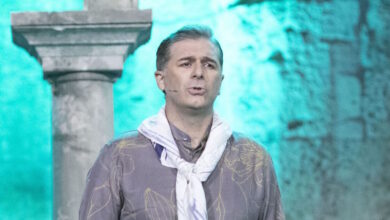 Αλέξανδρος-Μπουρδούμης:-Έμαθα-για-τον-θάνατο-του-αδερφού-μου-10-λεπτά-πριν-βγω-να-παίξω-στο-θέατρο