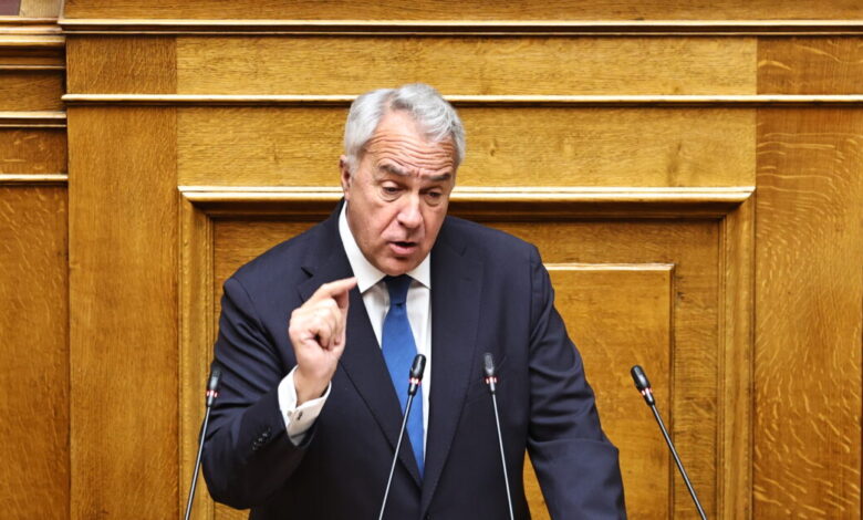 Βορίδης-κατά-Κοβέσι:-«Άκουσα-πολιτικές-τοποθετήσεις,-όχι-νομική-συζήτηση»