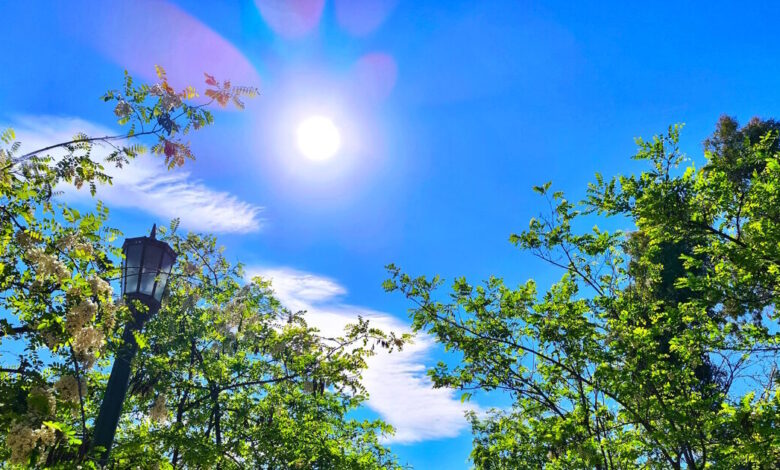 Καιρός-αύριο:-Ηλιοφάνεια-και-σταθερά-υψηλή-θερμοκρασία-που-φτάνει-τους-27-βαθμούς