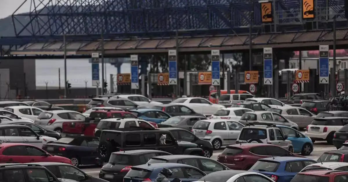 Έξοδος-για-την-Πρωτομαγιά:-Αυξημένα-μέτρα-της-τροχαίας-–-Απαγόρευση-κυκλοφορίας-των-φορτηγών