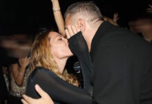 Χαμός-στο-φινάλε-του-nox:-Το-φιλί-του-Αντώνη-Ρέμου-με-την-Υβόννη-Μπόσνιακ-και-η-μουσική-συνάντηση-με-τη-Δέσποινα-Βανδή