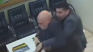 Τουρκία:-Ηλικιωμένος-μπήκε-σε-κυβερνητικό-κτίριο-και-επιτέθηκε-με-μπαλτά-σε-υπάλληλο