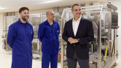 Μητσοτάκης-από-το-νέο-hub-φαρμάκου-στην-Τρίπολη:-«Επενδύσεις-που-κάποτε-έμοιαζαν-επιστημονική-φαντασία»