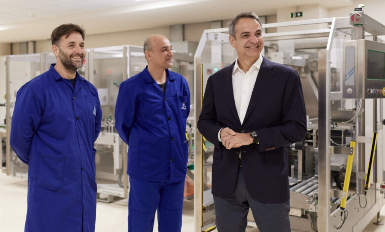 Μητσοτάκης-από-το-νέο-hub-φαρμάκου-στην-Τρίπολη:-«Επενδύσεις-που-κάποτε-έμοιαζαν-επιστημονική-φαντασία»