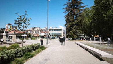 Πλατεία-Τρικάλων:-Έπεσε-παιδί,-«προσέχετε-τα-παιδιά»