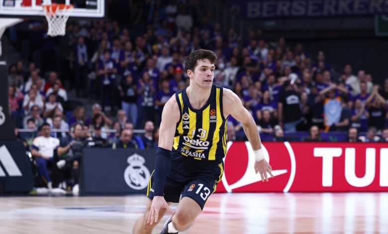 Φενέρμπαχτσε-–-Ζάλγκιρις-89-78:-Ο-Μπιμπέροβιτς-έφερε-το-1-0-για-την-τουρκική-ομάδα-στα-πλέι-οφ-της-euroleague