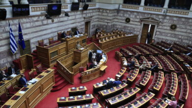 Σκληρή-σύγκρουση-στη-Βουλή-για-υποκλοπές-και-Δικαιοσύνη:-«Φύγετε,-η-χώρα-δεν-αντέχει-άλλο»-–-«Δεν-θα-στήσουμε-ΠΑΣΟΚοδικεία-ή-ΣΥΡΙΖΟδικεία»