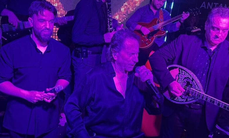 o-Μάκης-Χριστοδουλόπουλος-προκάλεσε-πανικό-ως-βιρτουόζος-του-κλαρίνου-στο-«antamoma»