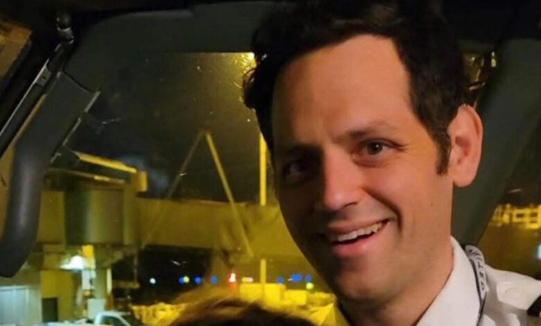 Ρόδος:-Στο-πένθος-για-τον-40χρονο-πιλότο-Βασίλη-Βασιλαρά-που-πέθανε-στις-ΗΠΑ