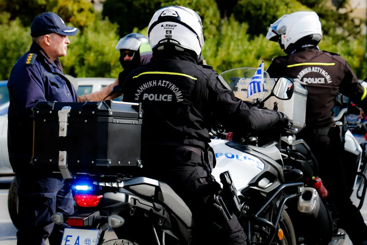 Εγκληματική-οργάνωση-«άνοιγε»-πολυτελή-σπίτια-στα-νότια-προάστια:-Το-modus-operandi-και-οι-ρόλοι-των-δραστών