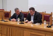 Στο-Επιμελητήριο-Τρικάλων-ο-Γιάννης-Βουτσινάς