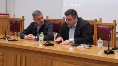 Στο-Επιμελητήριο-Τρικάλων-ο-Γιάννης-Βουτσινάς