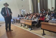 5ο-Γυμνάσιο-Τρικάλων:-«Μηδείς-αγεωμέτρητος-εισίτω»-σε-ξεχωριστή-μαθηματική-δράση