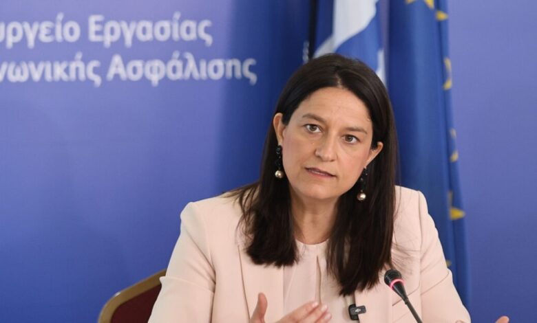 Κεραμέως-κατά-Ανδρουλάκη:-Θα-μπορούσε-να-μην-έχει-καταψηφίσει-τη-δυνατότητα-για-4ημερη-εργασία