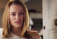 love-actually:-Δημοπρατείται-για-5-χιλιάδες-λίρες-η-πόρτα-σπιτιού-από-εμβληματική-σκηνή-της-ταινίας