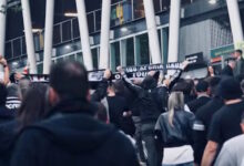 ΠΑΟΚ:-Οι-οπαδοί-του-έφτασαν-στην-έδρα-της-Μπιλμπάο-φωνάζοντας-συνθήματα