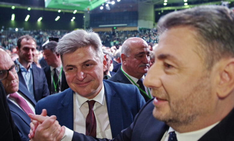 Ο-Νικόλας-Φαραντούρης-περνά-την-πόρτα-του-ΠΑΣΟΚ-–-Ανεβάζει-τους-ρυθμούς-διεύρυνσης-η-Χαριλάου-Τρικούπη