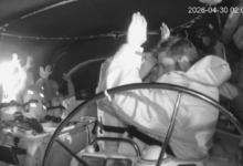 Κομάντος-επιτέθηκαν-στον-στόλο-για-τη-Γάζα,-κοντά-στην-Κρήτη-Κατέλαβαν-20-σκάφη-και-τα-οδηγούν-στο-Ισραήλ-(upd)