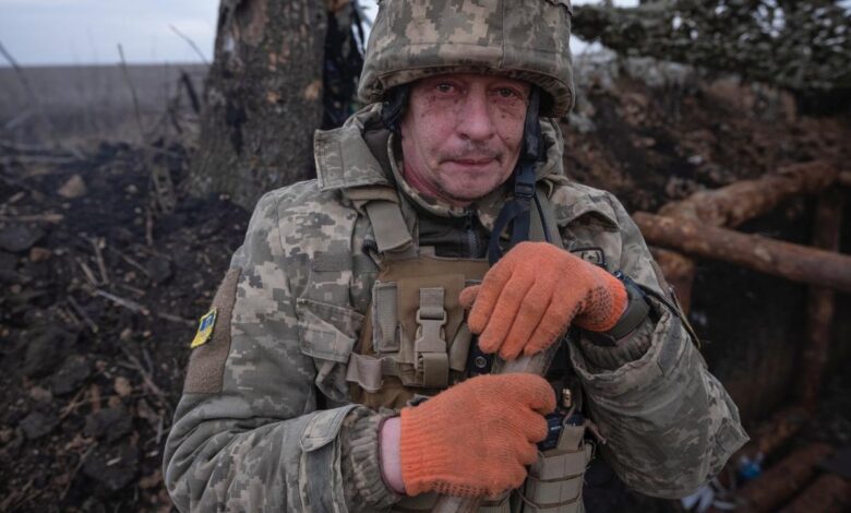 Όριο-δύο-μηνών-στην-παραμονή-των-στρατιωτών-σε-προκεχωρημένες-ουκρανικές-θέσεις-διέταξε-ο-στρατηγός-Σίρσκι