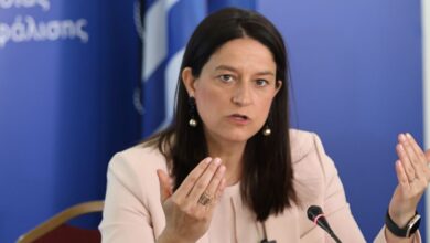 Νίκη-Κεραμέως:-Επικίνδυνη,-ατεκμηρίωτη-και-ανησυχητική-η-πρόταση-του-ΠΑΣΟΚ-για-4ήμερη-εργασία