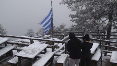 Καιρός:-Χιόνια-στον-Όλυμπο-την-Πρωτομαγιά-–-Βροχές,-υψηλά-μποφόρ-και-χαμηλές-θερμοκρασίες-σε-όλη-τη-χώρα