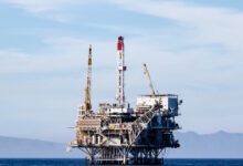 Τα-κέρδη-chevron-και-exxon-mobil-πάνω-από-τον-«πήχη»-με-ώθηση-από-την-παραγωγή