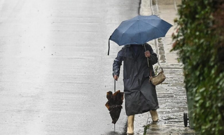 Καιρός:-Θα-συνεχίσει-και-το-Σαββατοκύριακο-η-πρωτομαγιάτικη-ψυχρολουσία-–-Πότε-ξαναμπαίνει-η-Άνοιξη