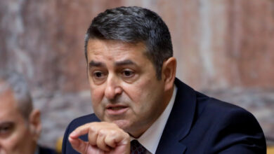 Γιώργος-Μυλωνάκης:-Σημάδια-βελτίωσης-της-υγείας-του-–-Οι-αντιδράσεις-του-και-η-επίσκεψη-Μητσοτάκη