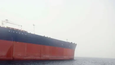 Πετρελαιοφόρο-εξετράπη-ανοικτά-της-Υεμένης-κι-οδηγήθηκε-προς-τη-Σομαλία-από-πειρατές