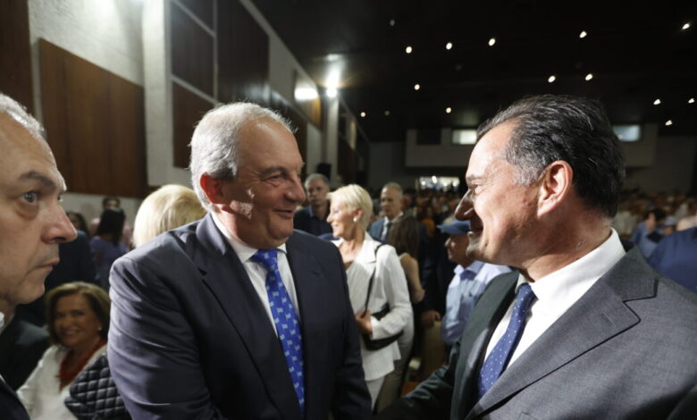 Γεωργιάδης:-«Ο-Καραμανλής-είναι-η-ΝΔ,-δε-χρειάζεται-ιδιαίτερη-πρόσκληση-για-το-συνέδριο»