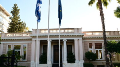 Νέα-κόντρα-κυβέρνησης-–-ΠΑΣΟΚ-για-ΟΠΕΚΕΠΕ-και-υποκλοπές:-«Διαστρέβλωση-της-πραγματικότητας»,-«Η-παρακμή-και-ο-λαϊκισμός-έχουν-και-όρια»