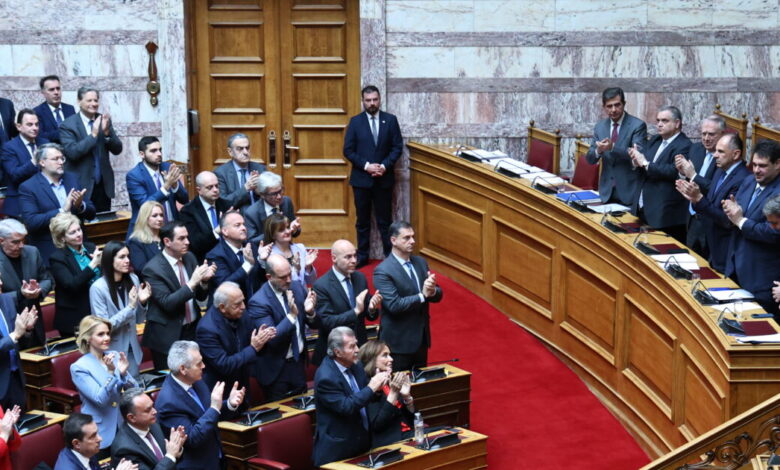 Αγώνας-δρόμου-στη-ΝΔ-για-να-κλείσουν-τα-εσωκομματικά-μέτωπα-–-«Μασάζ»-και-ζυμώσεις-για-να-πέσουν-οι-τόνοι