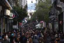 ΙΟΒΕ:-Υποχώρηση-του-δείκτη-οικονομικού-κλίματος-και-εξασθένιση-της-καταναλωτικής-εμπιστοσύνης