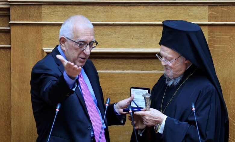 Βουλή:-Η-ομιλία-του-Οικουμενικού-Πατριάρχη-Βαρθολομαίου-στην-Ολομέλεια