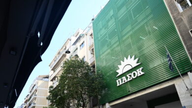 ΠΑΣΟΚ-κατά-Μαξίμου:-«Καμία-διαστρέβλωση,-τρικυμία-στο-ποτήρι»