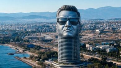 Ο-Άδωνις-Γεωργιάδης-«ευχαριστεί-θερμά»-το-άτομο-που-έφτιαξε-την-ΑΙ-εικόνα-με-το-πρόσωπο-του-πάνω-στον-ουρανοξύστη-στο-Ελληνικό