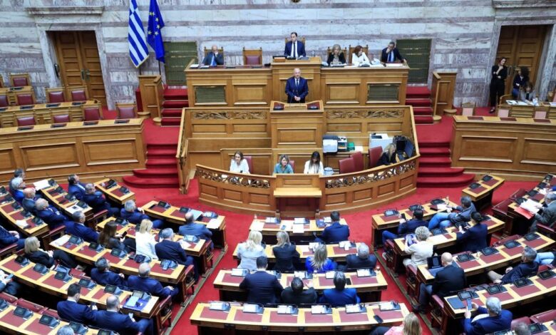 Βουλή:-Τέλος-Μαΐου-η-συζήτηση-για-προκαταρκτική-για-Λιβανό-και-Αραμπατζή