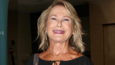Ελένη-Ερήμου:-Δεν-υπήρξε-ποτέ-φλερτ-με-τον-Τόλη-Βοσκόπουλο,-εκτιμούσα-την-Τζένη-Καρέζη