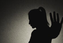 Άνδρας-στην-Βρετανία-υποδυόταν-την-πρώην-σύντροφό-του-στο-tinder-και-έστελνε-αγνώστους-σπίτι-της-για-να-την-βιάσουν