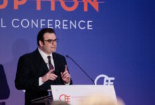 Πιερρακάκης:-Έχουμε-την-ταχύτερη-αποκλιμάκωση-χρέους-παγκοσμίως