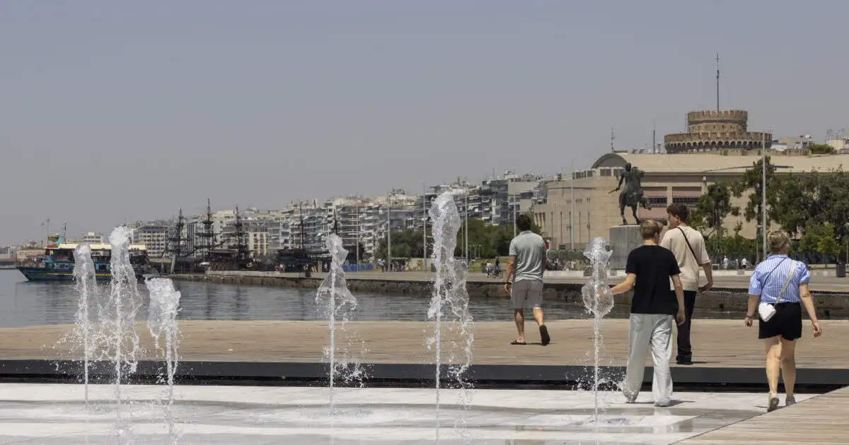 Καιρός-–-Καλλιάνος:-Μέχρι-την-Τρίτη-η-μεταφορά-της-αφρικανικής-σκόνης-–-Οι-περιοχές-όπου-η-θερμοκρασία-θα-ξεπεράσει-τους-31-βαθμούς