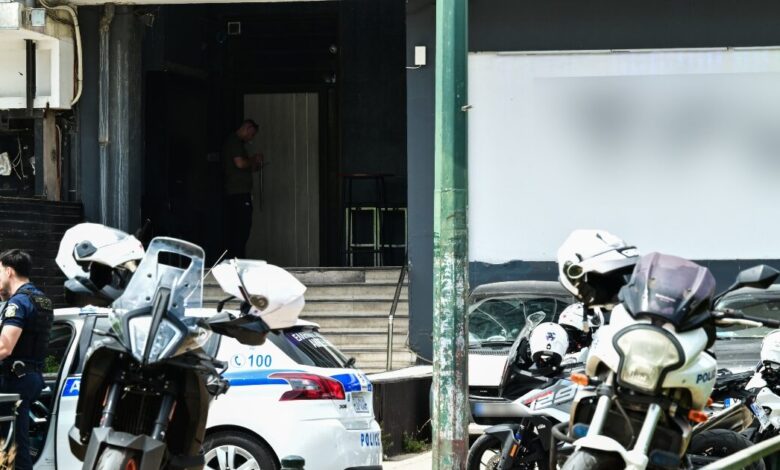 Καλλιθέα:-Νέο-βίντεο-ντοκουμέντο-από-την-καταδίωξη-του-58χρονου-που-πυροβόλησε-μέσα-στο-κλαμπ-και-τραυμάτισε-γυναίκα