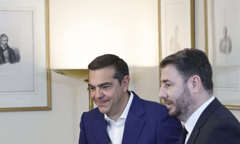 Σφοδρή-κόντρα-μεταξύ-ΣΥΡΙΖΑ-και-ΠΑΣΟΚ-για-την-«ανικανότητα-Ανδρουλάκη»-με-φόντο-την-επιστροφή-Τσίπρα