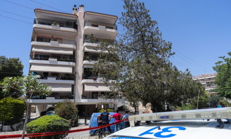 Ηλιούπολη:-Οι-17χρονες-άφησαν-σημείωμα-πριν-πέσουν-στο-κενό-–-«Συγγνώμη,-σας-αγαπάμε-πολύ»