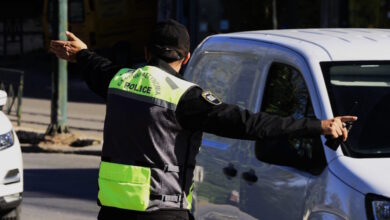 Παλαιό-Φάληρο:-Τροχαίο-με-μπετονιέρα-που-προσέκρουσε-σε-κολώνα-–-Διακόπηκε-η-κυκλοφορία-στη-Λεωφόρο-Αμφιθέας