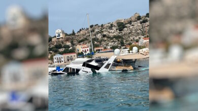 Βυθίστηκε-πολυτελής-θαλαμηγός-ανοιχτά-του-Καστελόριζου-–-Τρεις-συλλήψεις