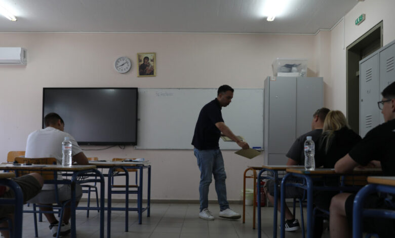Τεχνητή-Νοημοσύνη:-Η-Ελλάδα-θεσπίζει-για-πρώτη-φορά-ολοκληρωμένο-πλαίσιο-για-την-ασφαλή-χρήση-της-στα-σχολεία