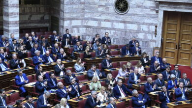 Υποκλοπές:-Το-ΠΑΣΟΚ-ζητά-να-κληθούν-στη-Βουλή-ο-εισαγγελέας-του-Αρείου-Πάγου-και-ο-διοικητής-της-ΕΥΠ