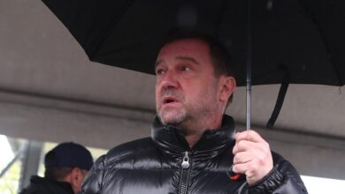 Πλακιάς:-Αν-δεν-αφήσουν-τη-συνωμοσιολογία,-τα-αποτελέσματα-θα-είναι-καταστροφικά-για-όλους-εμάς-τους-συγγενείς